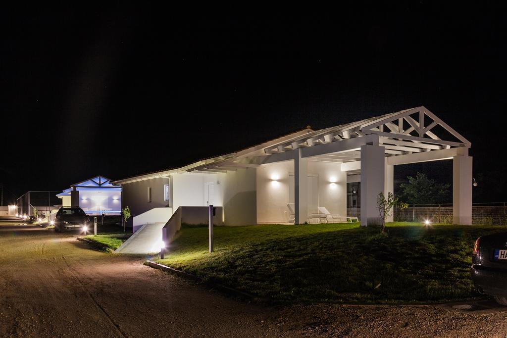 White Villas Douneika  Екстер'єр фото